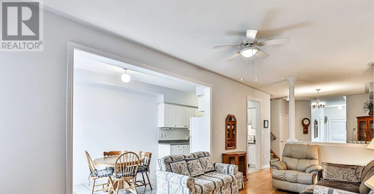 523 Ainsworth Drive, Newmarket, ON, L3Y 8W9 - 9