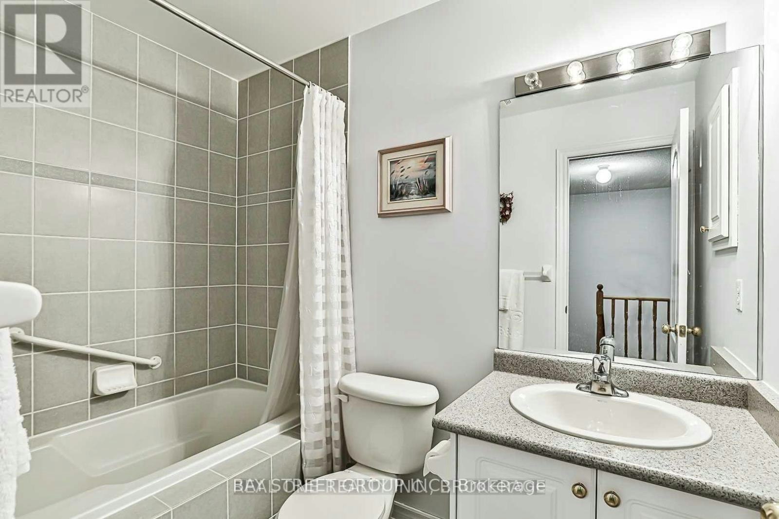 523 Ainsworth Drive, Newmarket, ON, L3Y 8W9 - 25