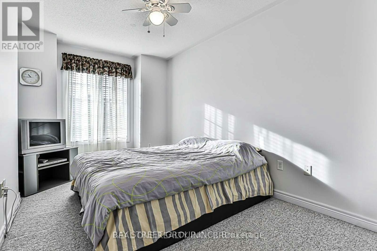 523 Ainsworth Drive, Newmarket, ON, L3Y 8W9 - 24