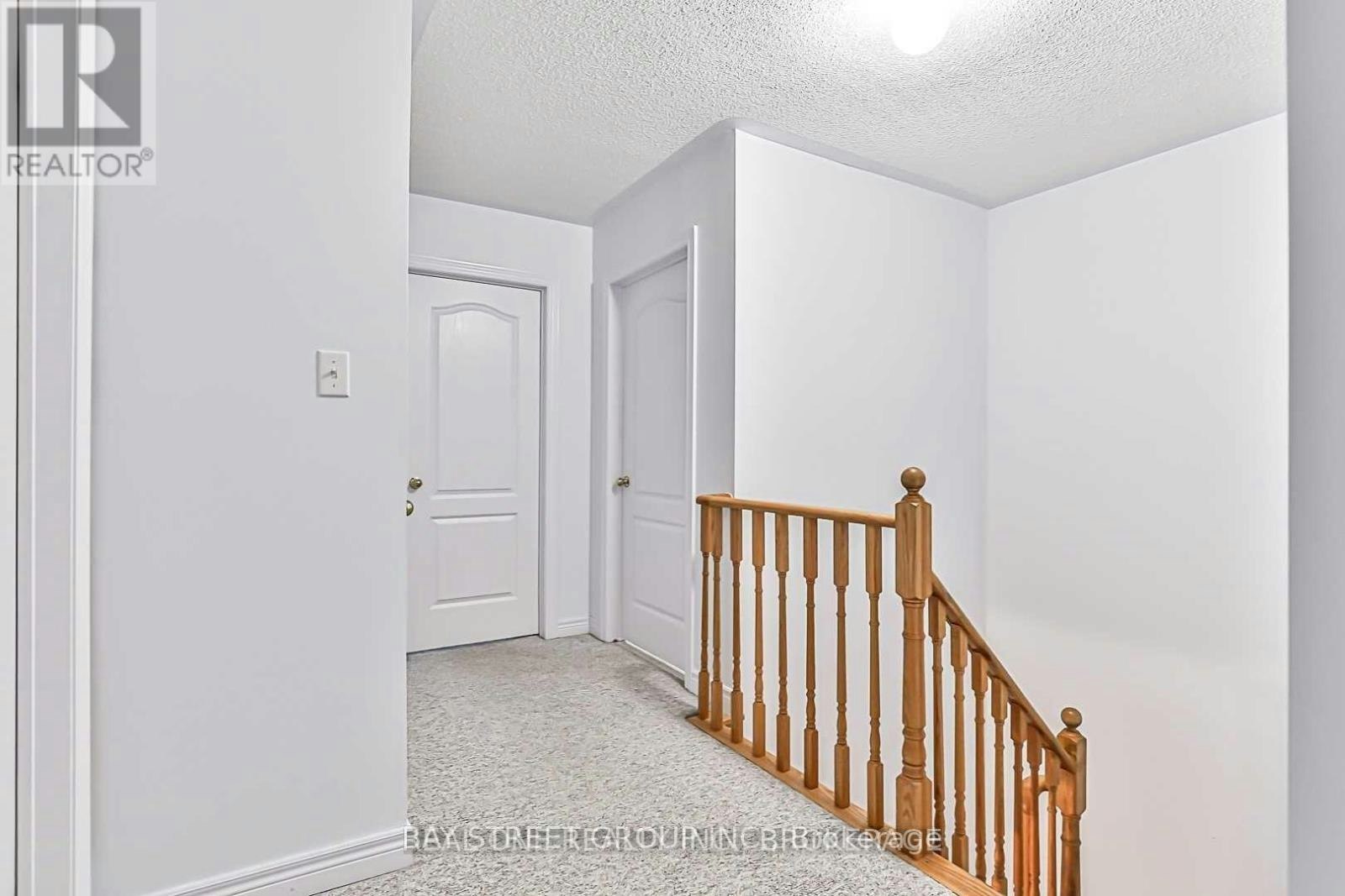 523 Ainsworth Drive, Newmarket, ON, L3Y 8W9 - 15