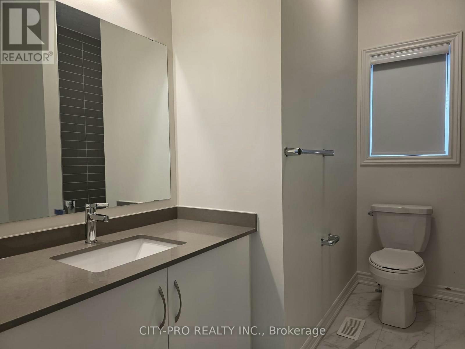 104 Shepherd Drive, Barrie, ON, L9S 2Z4 - 16