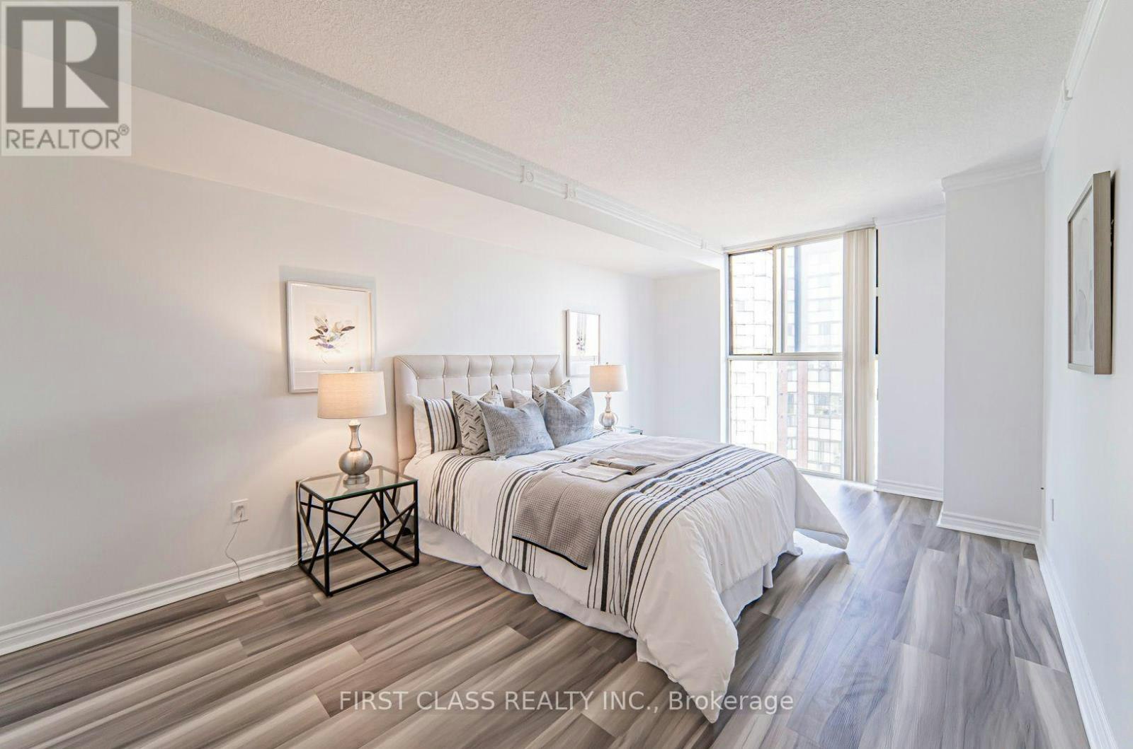810-2091 Hurontario Street, Mississauga, ON, L5A 4E6 - 11