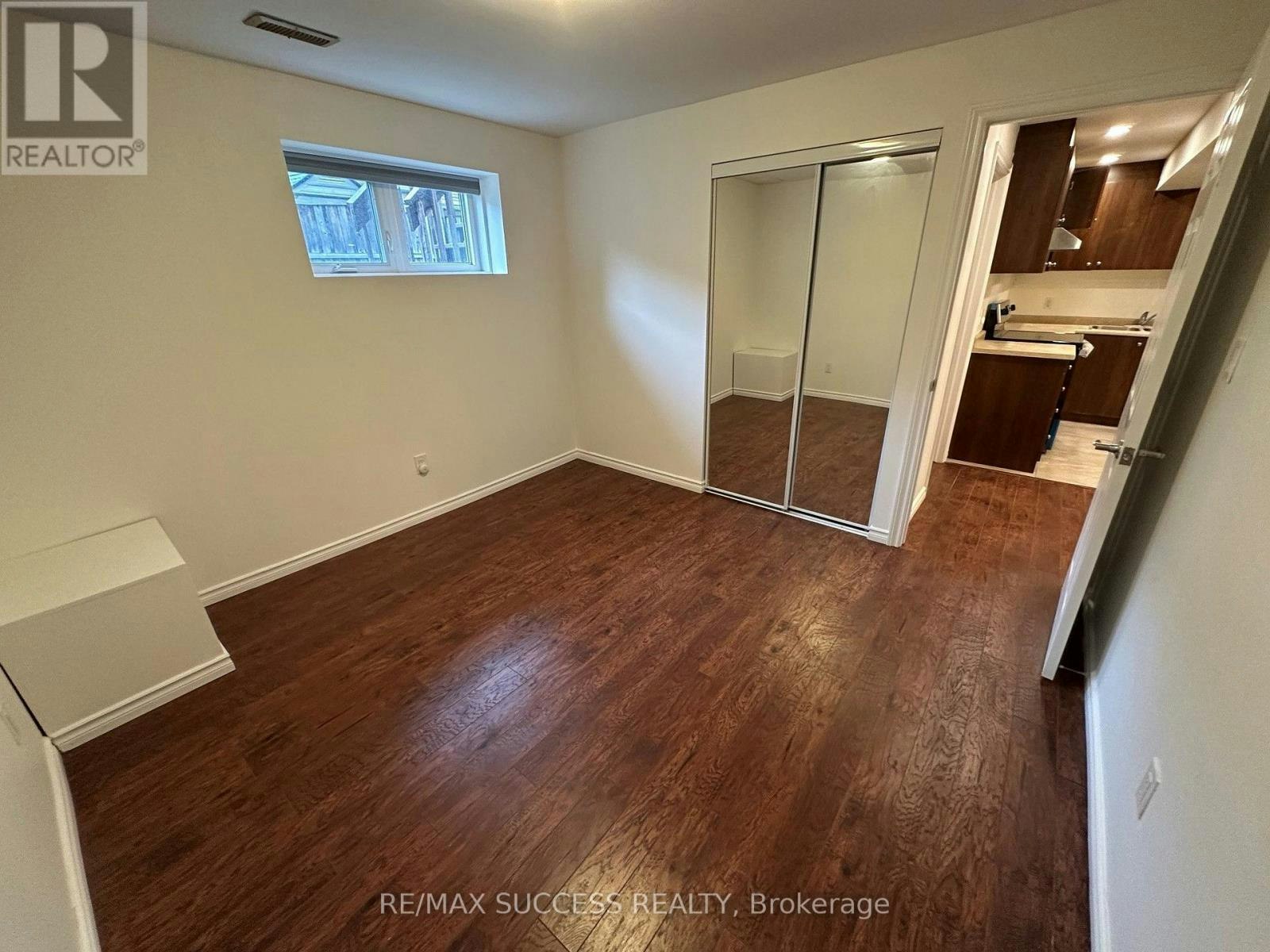 BASEMENT-916 Minchin Way, Milton, ON, L9T 7T6 - 6