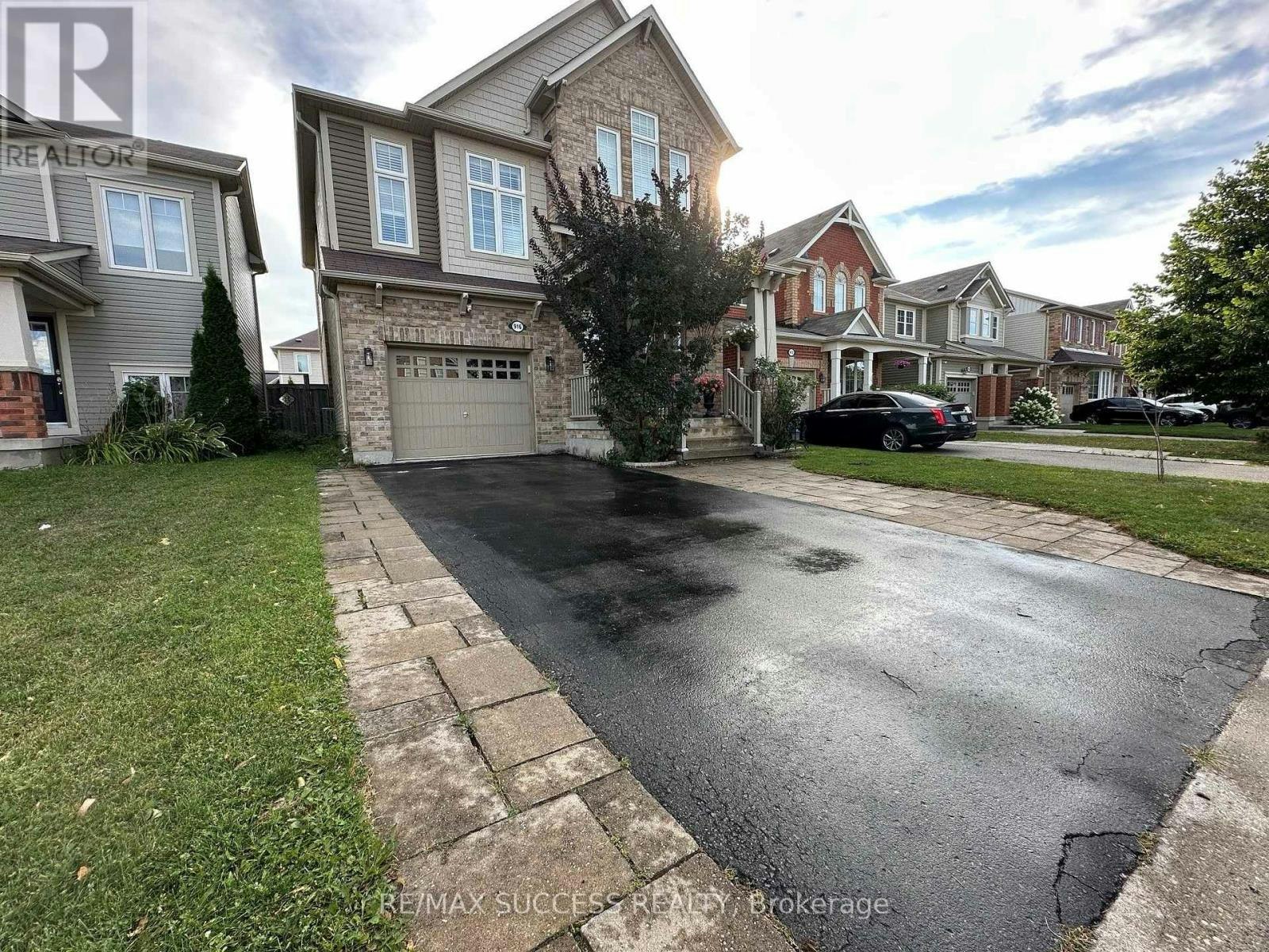 BASEMENT-916 Minchin Way, Milton, ON, L9T 7T6 - 2