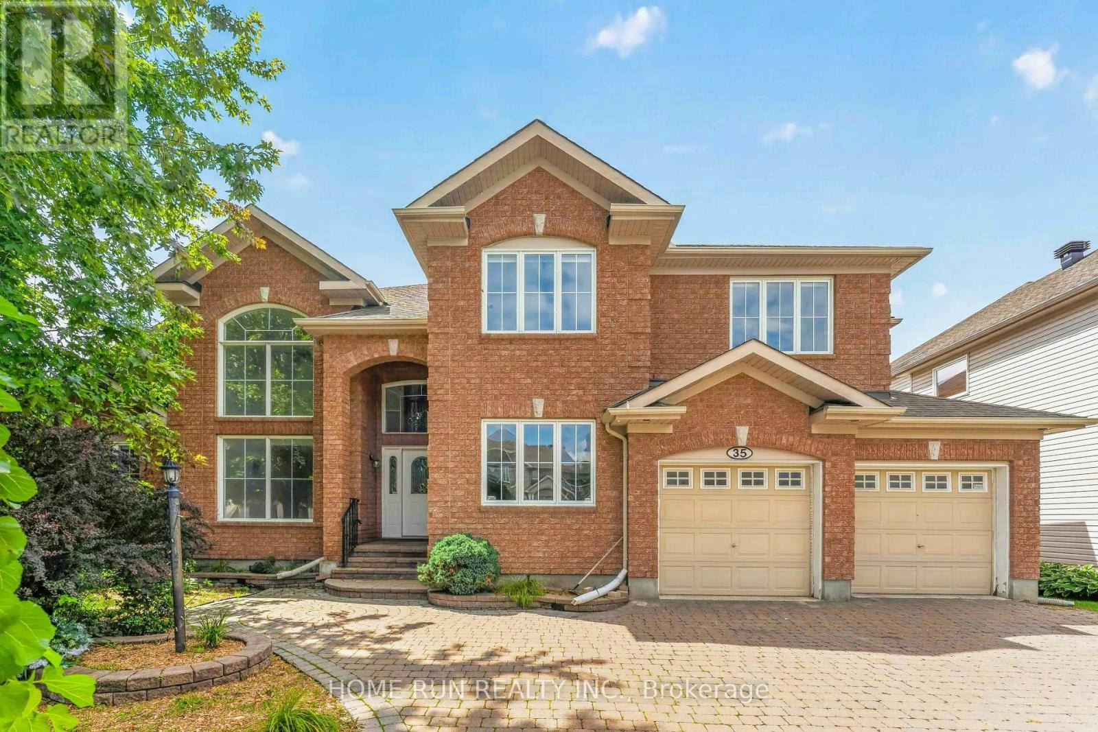 35 Blackshire Circle, Ottawa, ON, K2J 5L8