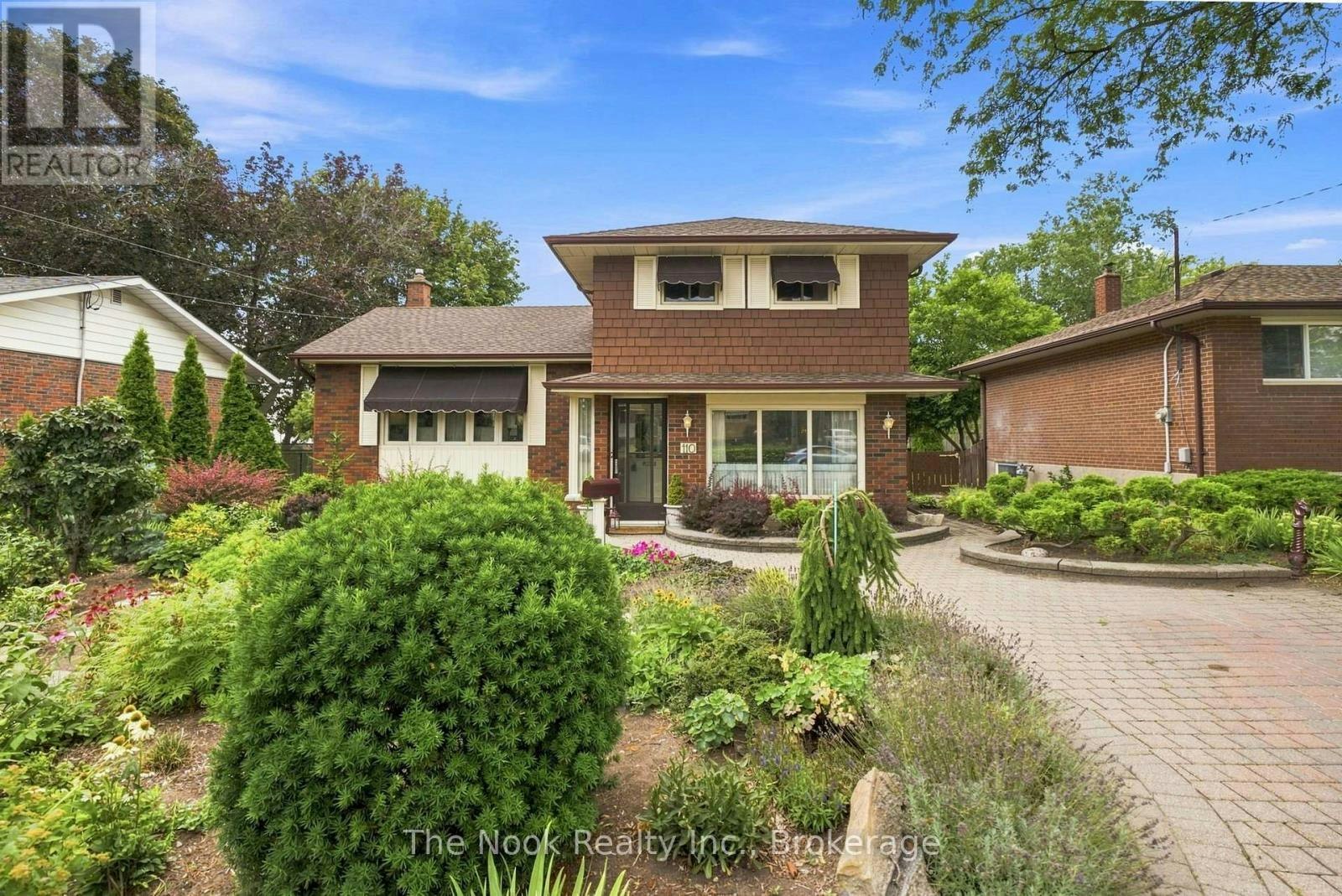 110 Bowman Avenue, Whitby, ON, L1N 3T6