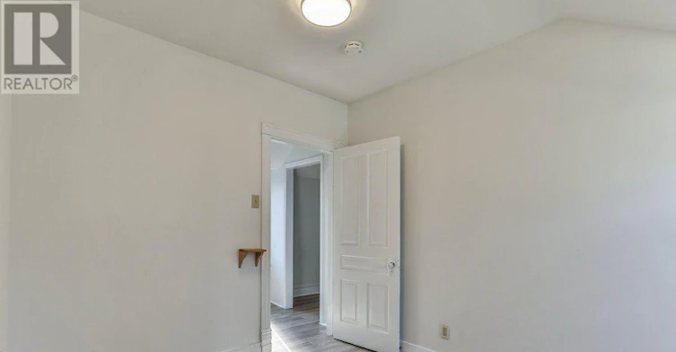 24 Mount Pleasant Avenue, London, ON, N6H 1C9 - 21