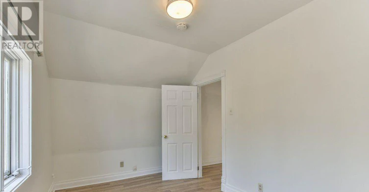 24 Mount Pleasant Avenue, London, ON, N6H 1C9 - 19