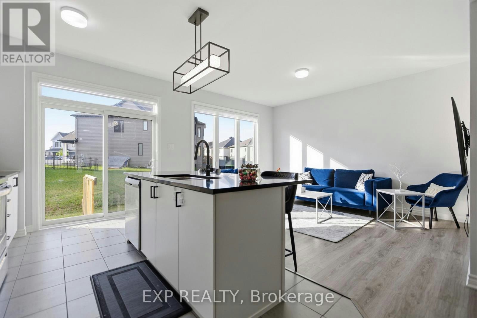 44 Lentago Avenue, Ottawa, ON, K2J 7A2 - 10