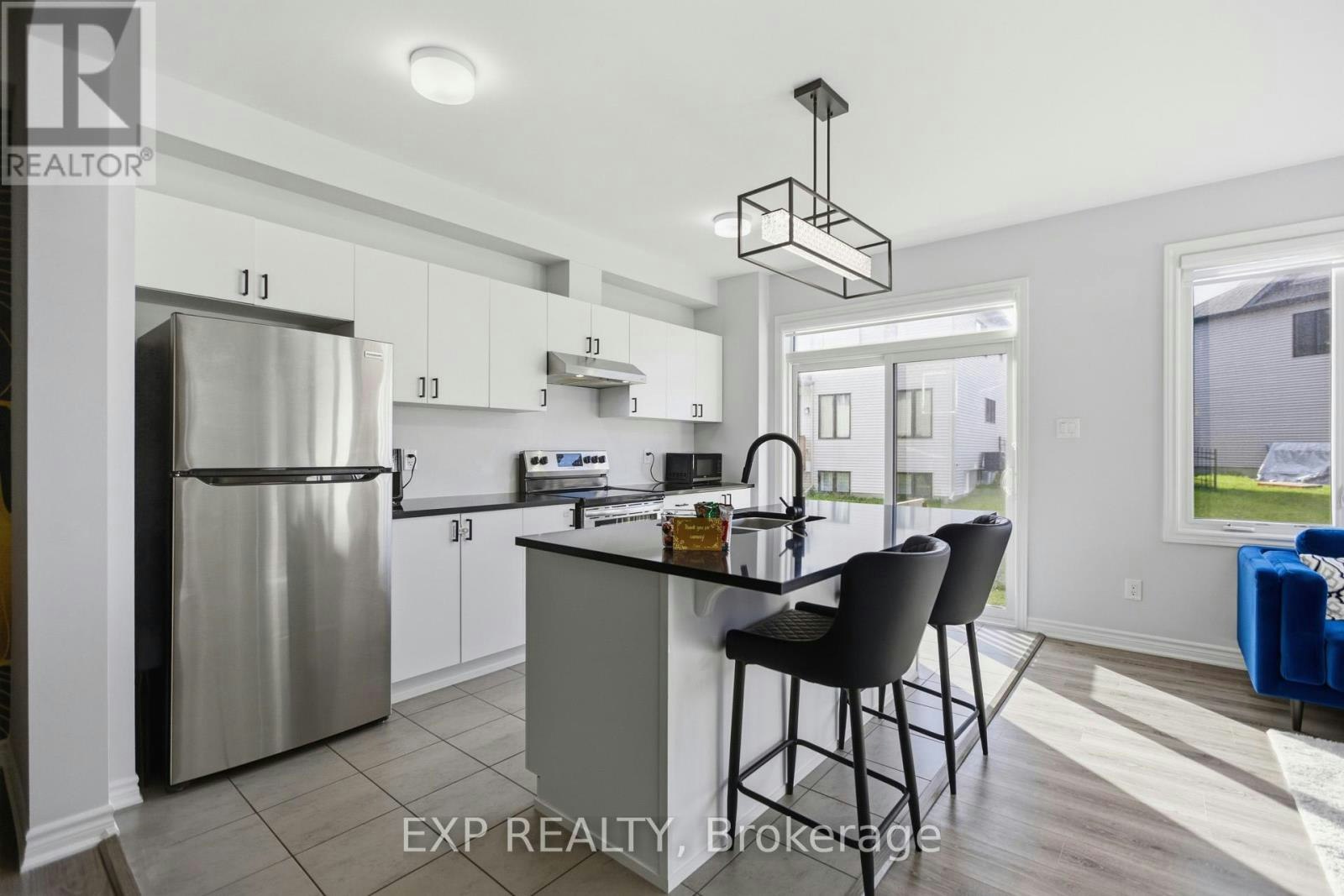 44 Lentago Avenue, Ottawa, ON, K2J 7A2 - 7