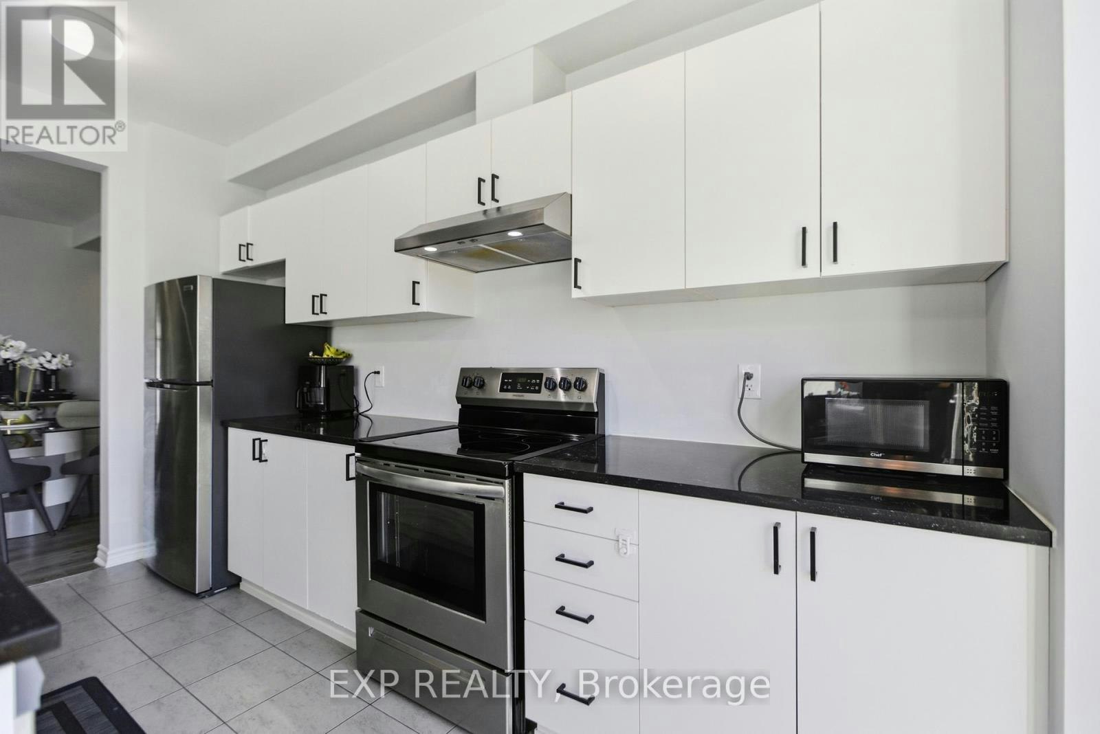 44 Lentago Avenue, Ottawa, ON, K2J 7A2 - 9