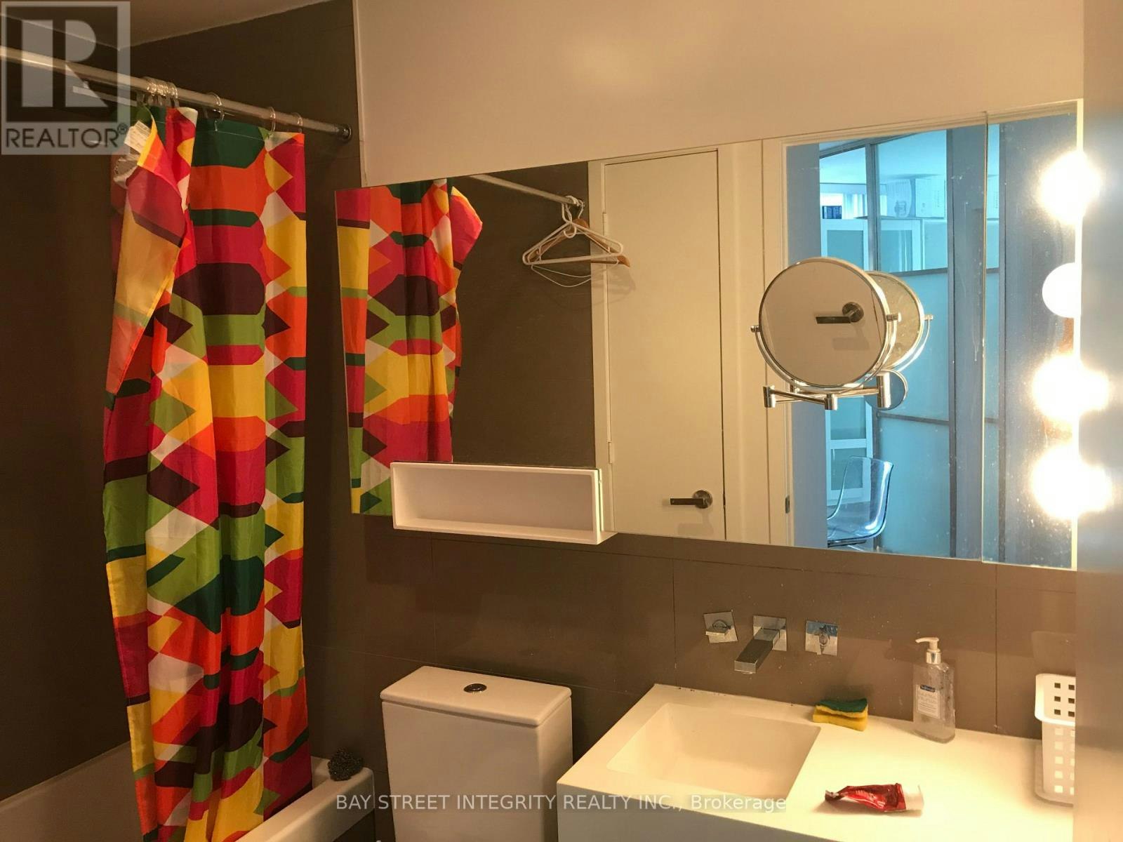 802-45 Charles Street E, Toronto, ON, M4Y 1S2 - 9