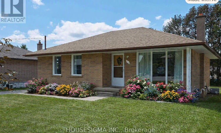 212 Hallett Avenue
