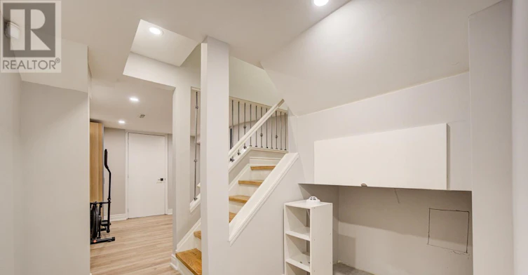39 Schuster Lane, Vaughan, ON, L4J 8Y7 - 27