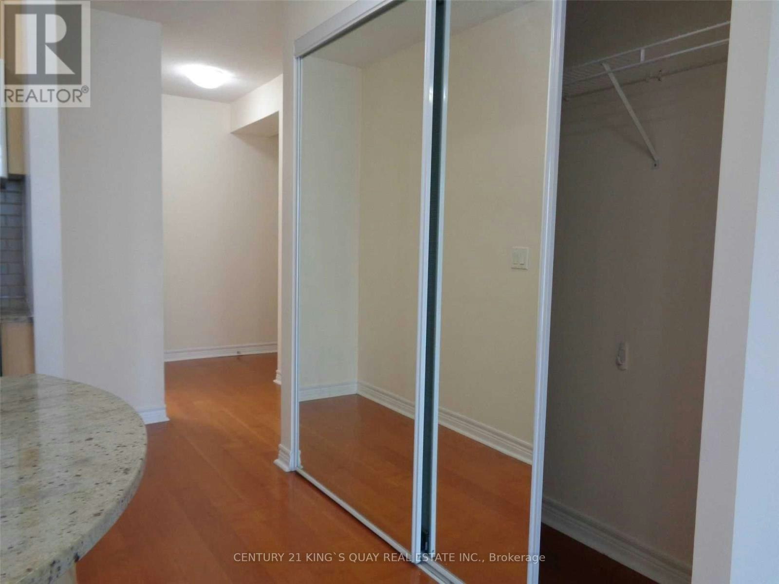 2714-763 Bay Street, Toronto, ON, M5G 2R3 - 26