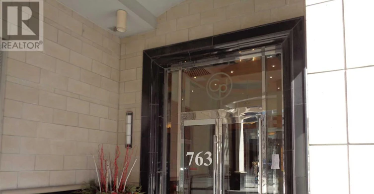 2714-763 Bay Street, Toronto, ON, M5G 2R3