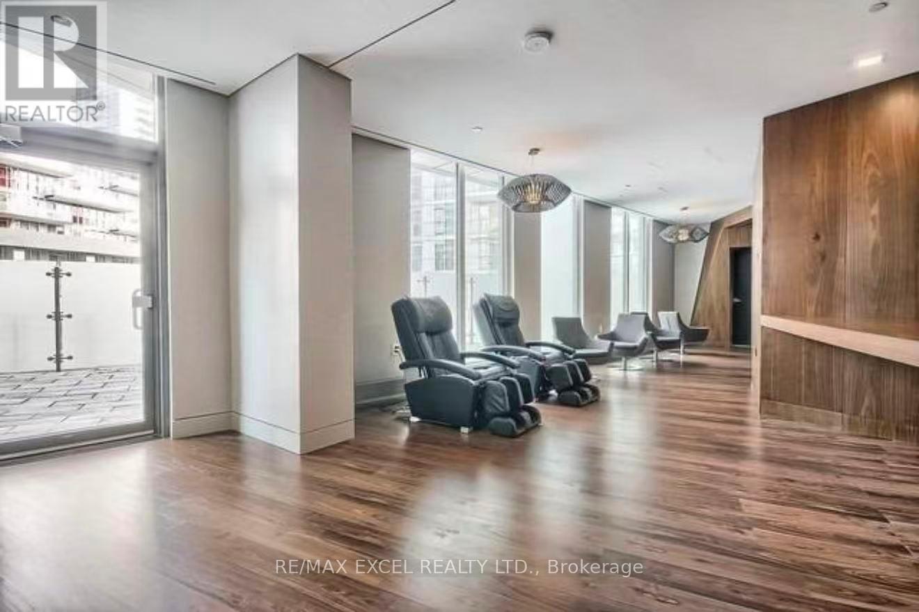 1915-75 Queens Wharf Road, Toronto, ON, M5V 0J8 - 13