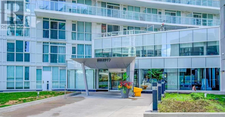 1915-75 Queens Wharf Road, Toronto, ON, M5V 0J8 - 3