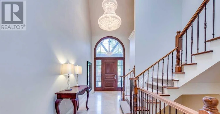 1205 Streambank Drive, Mississauga, ON, L5H 1X1 - 2
