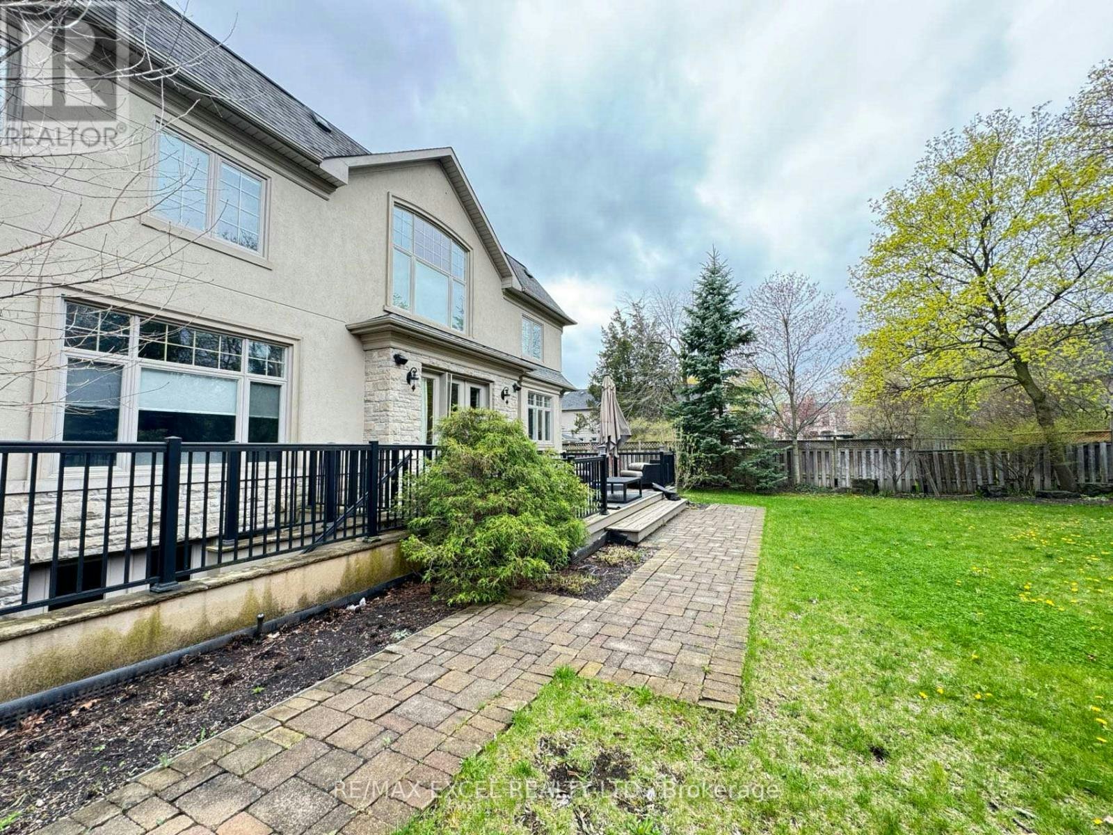 1205 Streambank Drive, Mississauga, ON, L5H 1X1 - 29