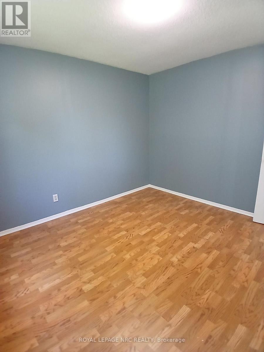 A-5583 Ontario Avenue, Niagara Falls, ON, L2E 3S4 - 13