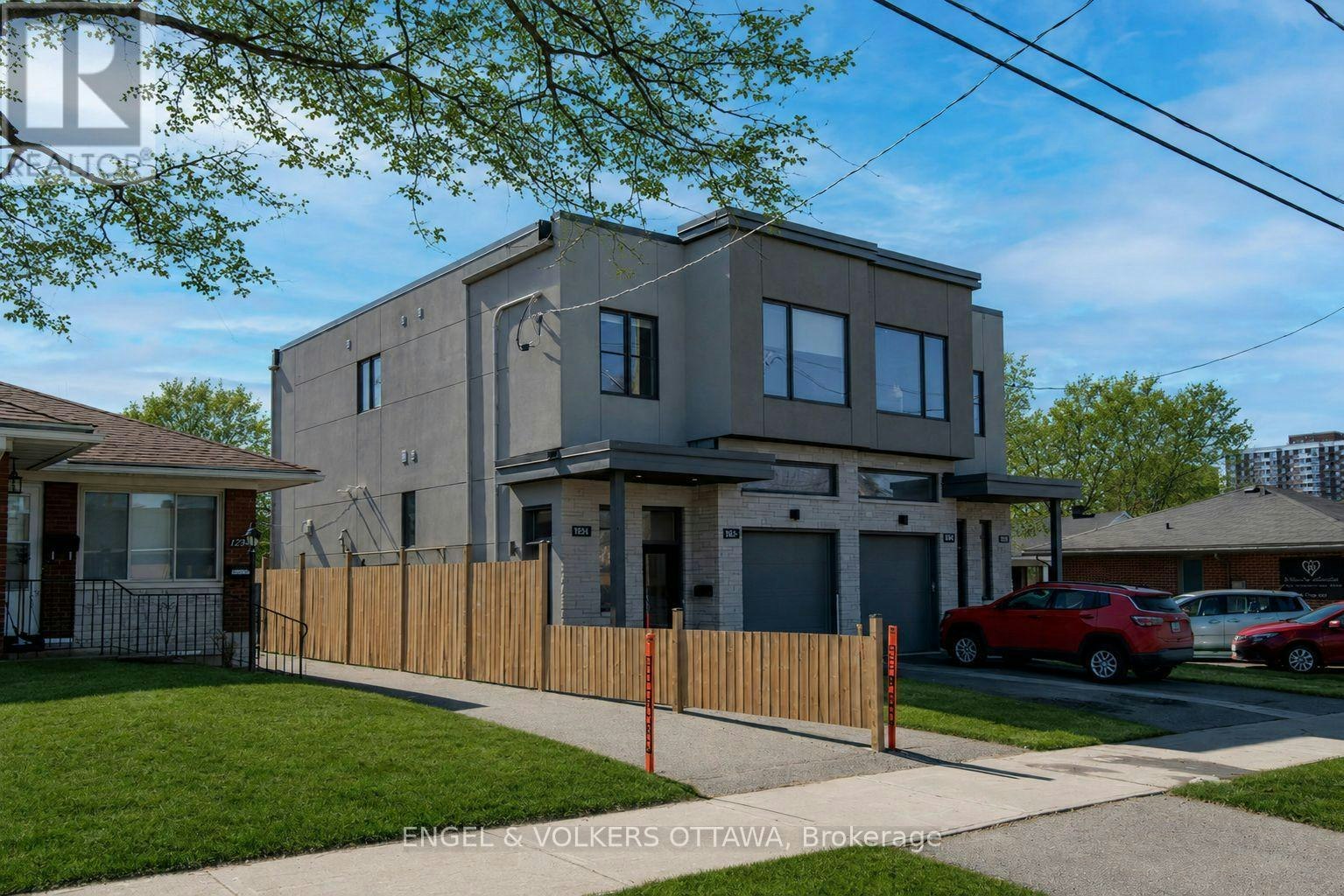1288A Kilborn Avenue, Ottawa, ON, K1H 6L3 - 2