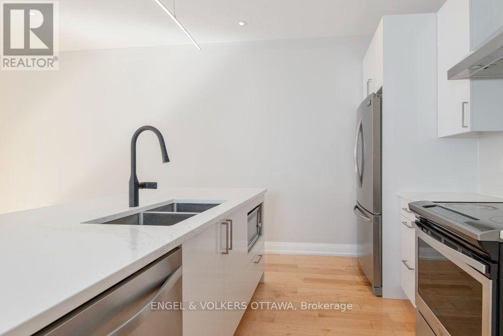 1288A Kilborn Avenue, Ottawa, ON, K1H 6L3 - 14
