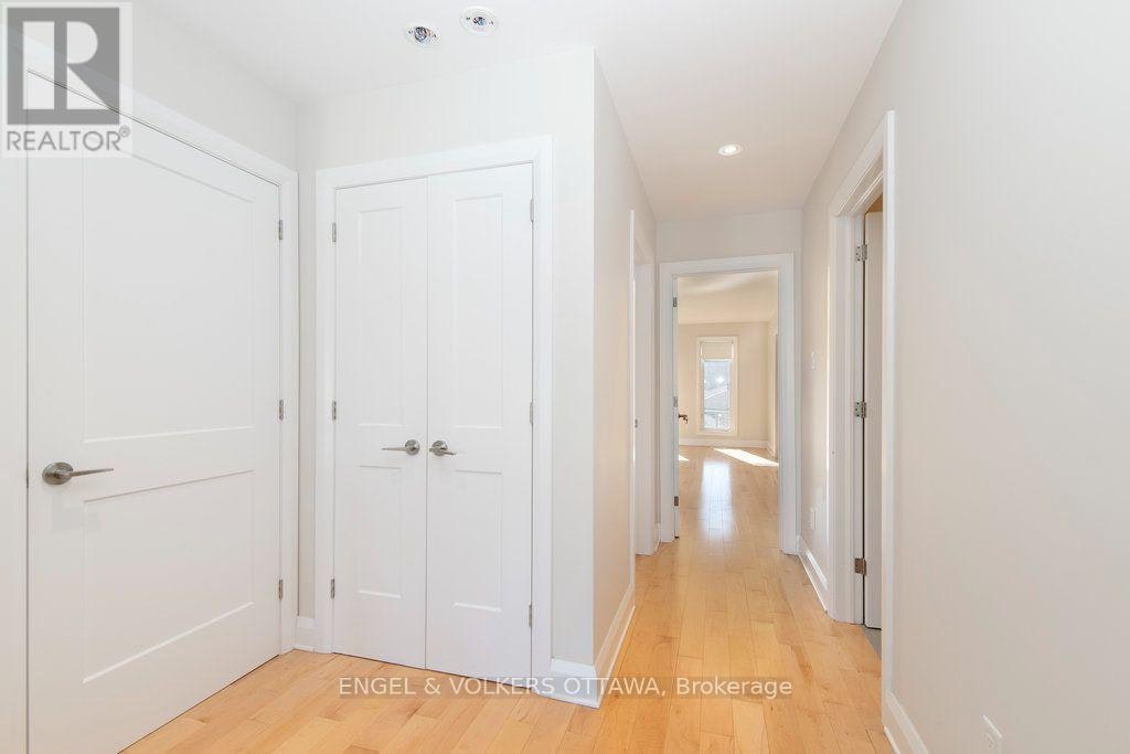 1288A Kilborn Avenue, Ottawa, ON, K1H 6L3 - 17