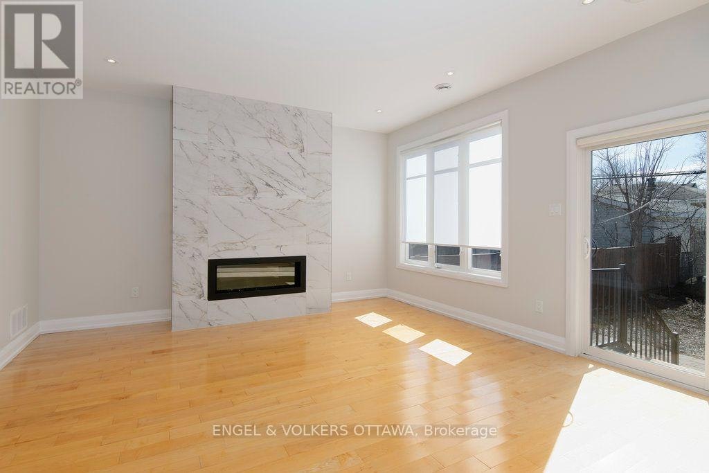 1288A Kilborn Avenue, Ottawa, ON, K1H 6L3 - 9