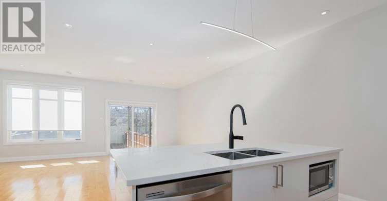 1288A Kilborn Avenue, Ottawa, ON, K1H 6L3 - 13