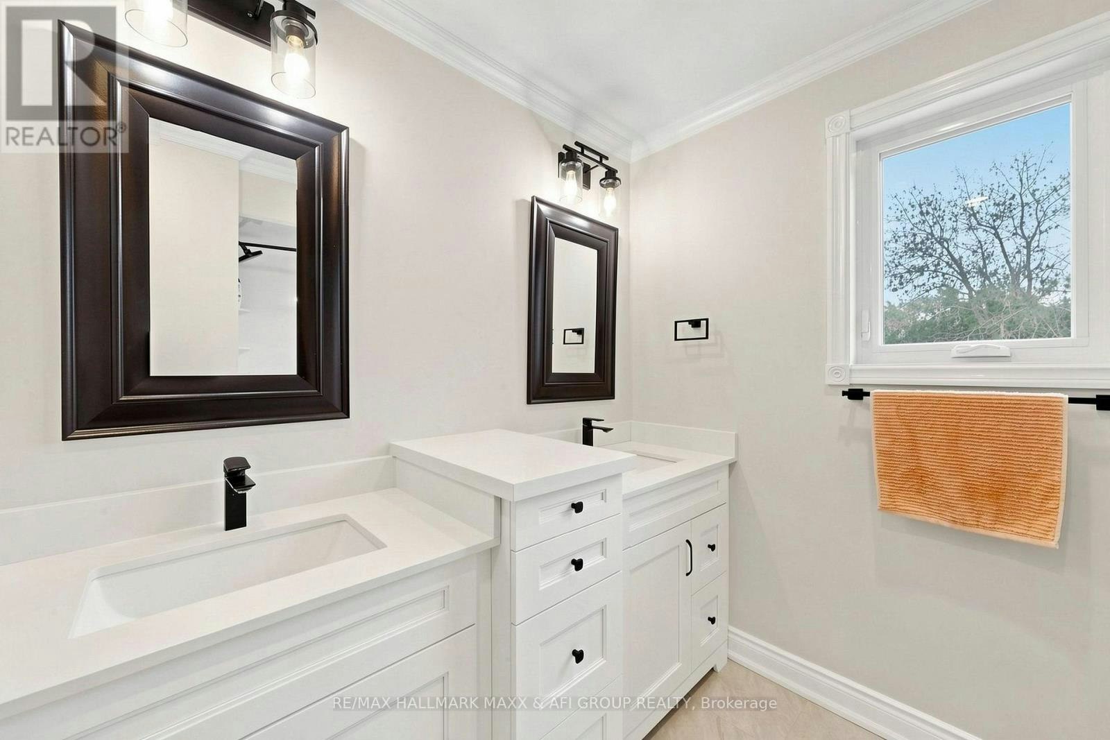 93 Timberline Trail, Aurora, ON, L4G 6A1 - 32