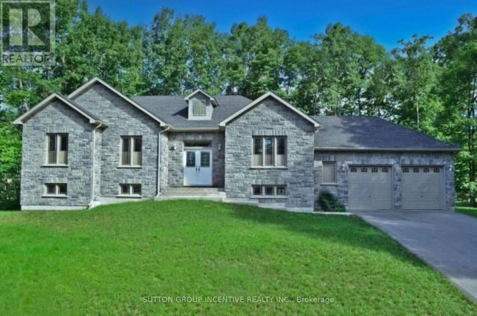 32 Albion Lane, Tiny, ON, L9M 0J2
