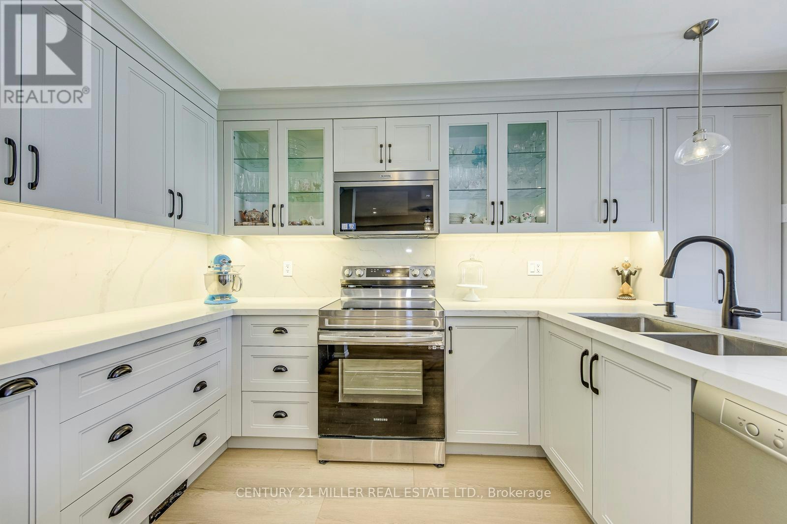 215 Roxton Road, Oakville, ON, L6H 6M9 - 15