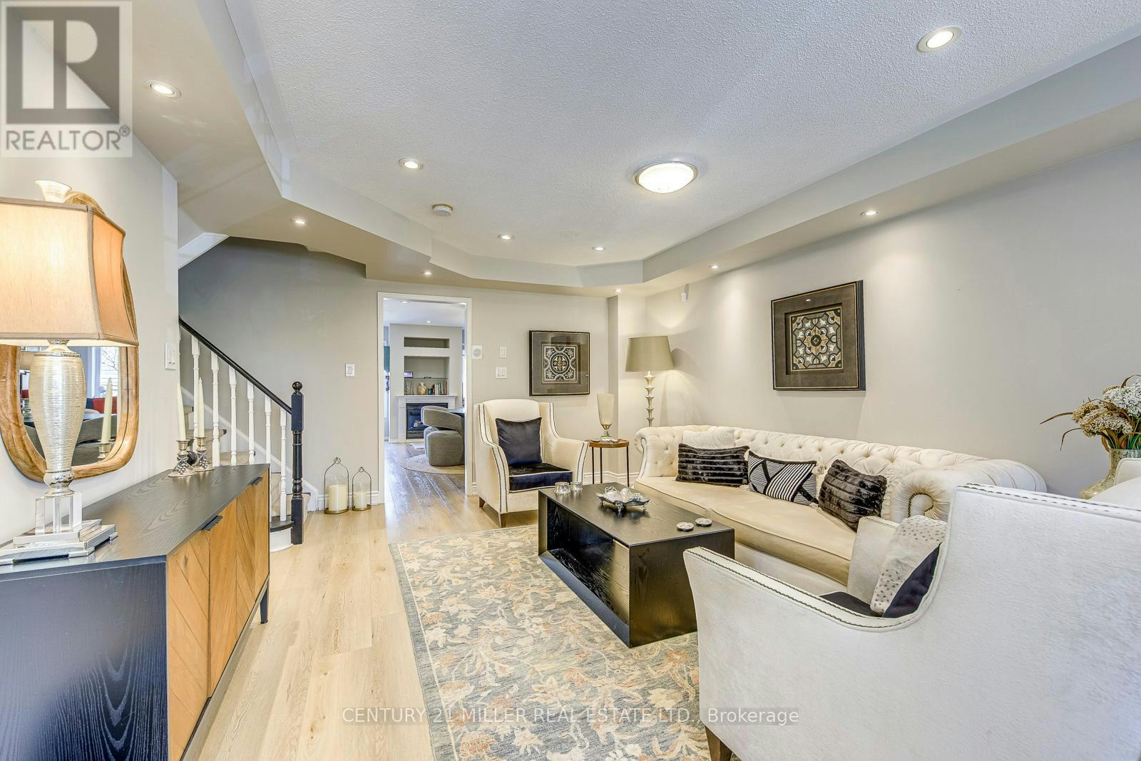 215 Roxton Road, Oakville, ON, L6H 6M9 - 6