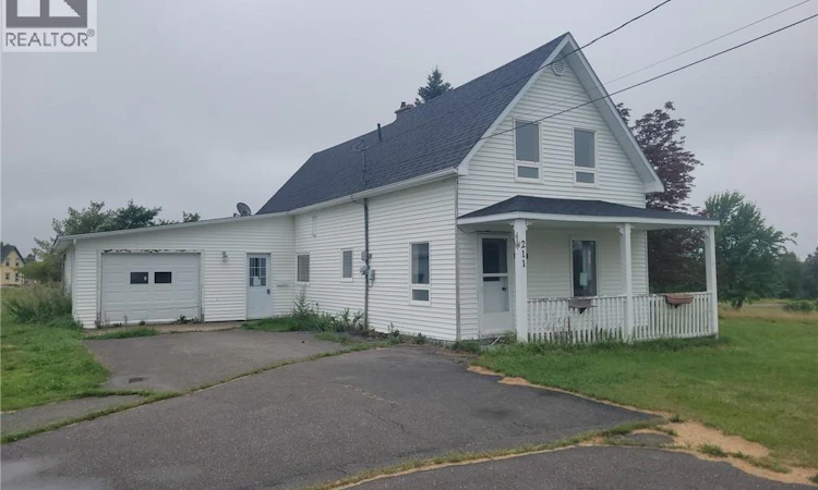 211 Theriault Chemin
