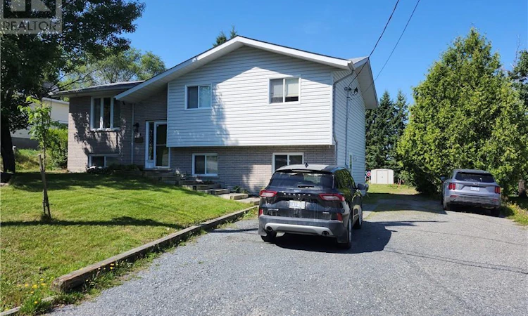 155 Ridgemount Avenue