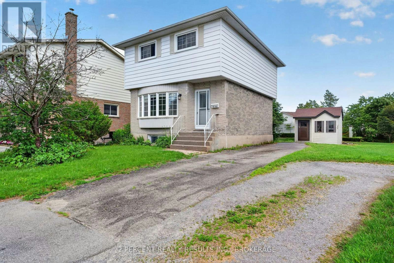 1046 Pinewood Place, Kingston, ON, K7P 1L1