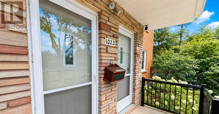MAIN-1023 Eagle Drive, London, ON, N5Z 3H4 - 4