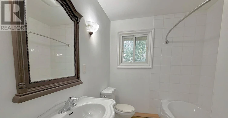 UPPER-1023 Eagle Drive, London, ON, N5Z 3H4 - 11