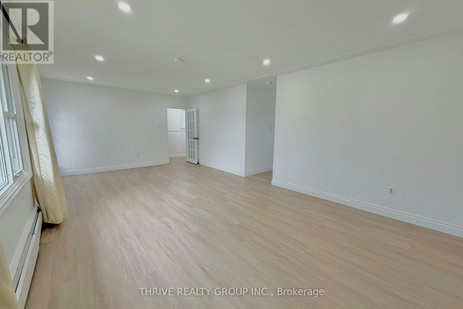 UPPER-1023 Eagle Drive, London, ON, N5Z 3H4 - 4