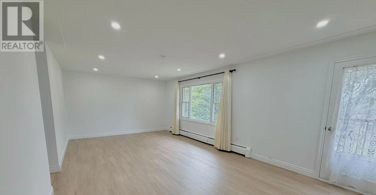 UPPER-1023 Eagle Drive, London, ON, N5Z 3H4 - 5