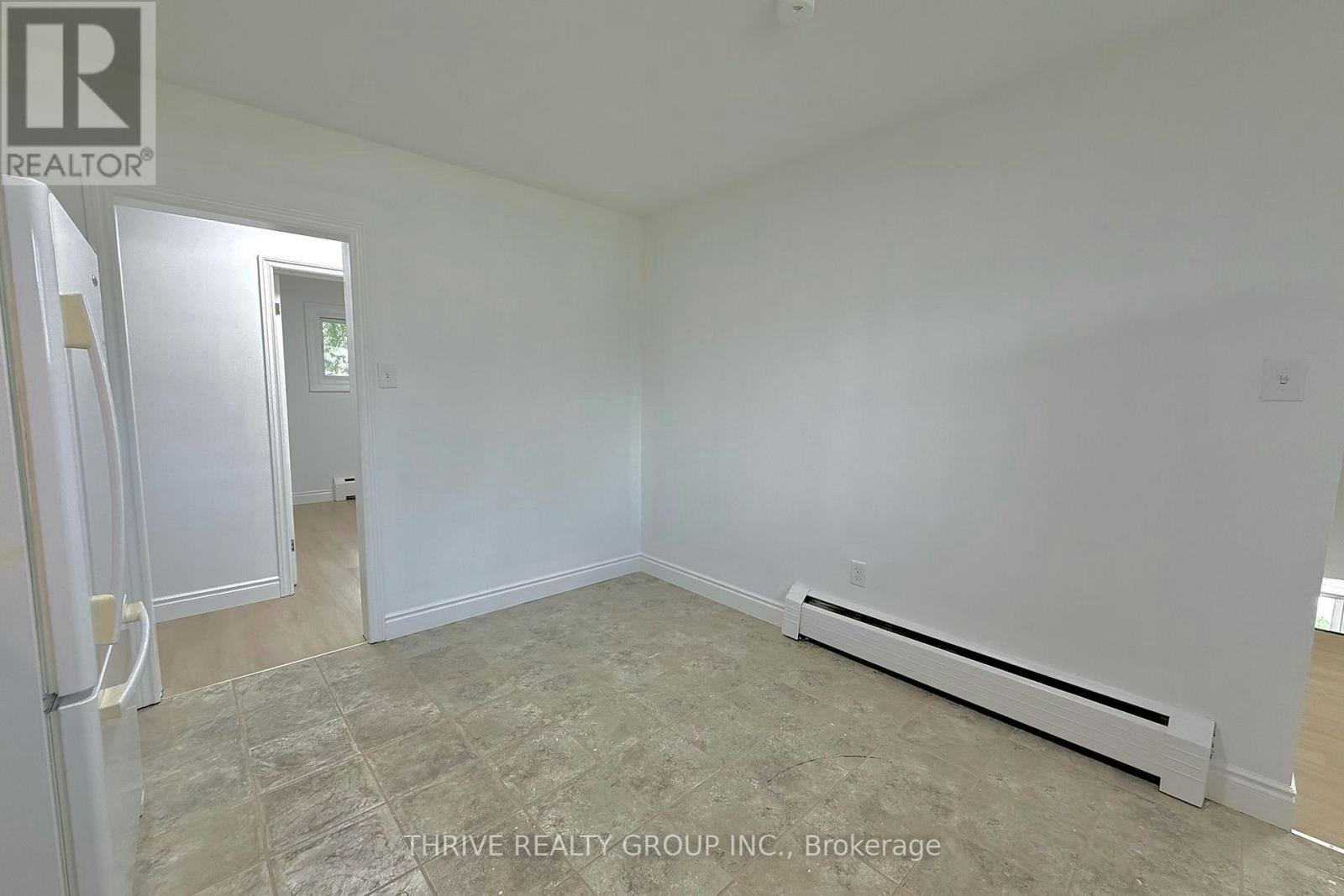 UPPER-1023 Eagle Drive, London, ON, N5Z 3H4 - 10