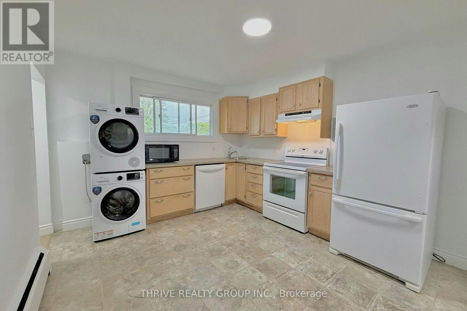 UPPER-1023 Eagle Drive, London, ON, N5Z 3H4 - 8