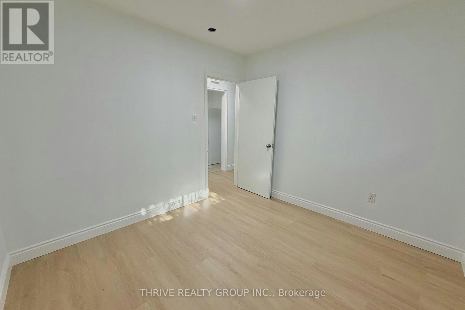 UPPER-1023 Eagle Drive, London, ON, N5Z 3H4 - 17