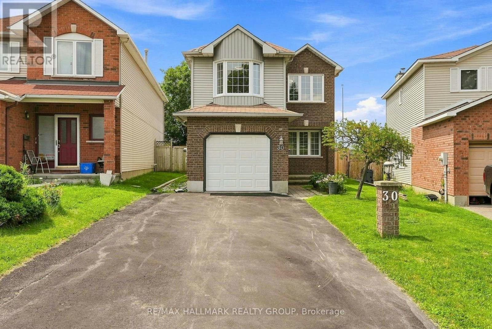 30 Rowe Drive, Ottawa, ON, K2L 3Y3