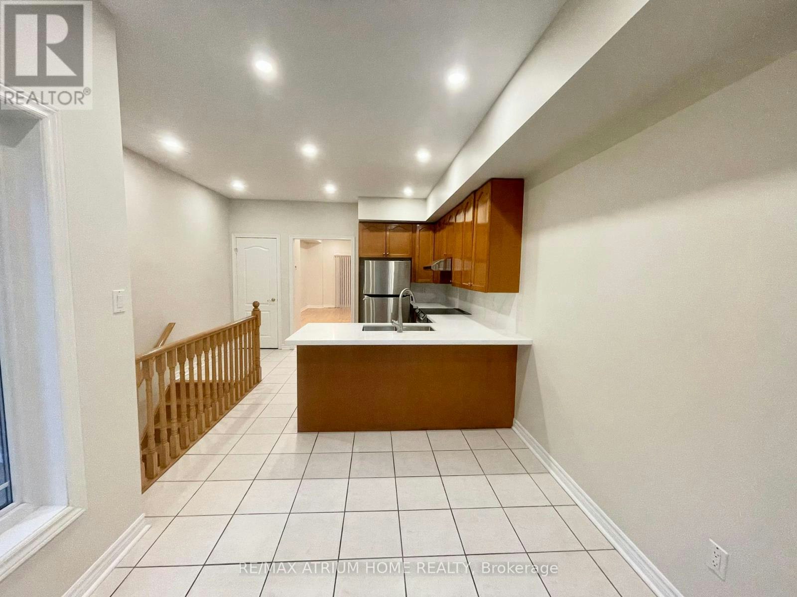 10 William Poole Way, Toronto, ON, M2N 7A7 - 5