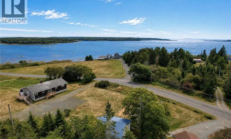 71 Thoroughfare Road