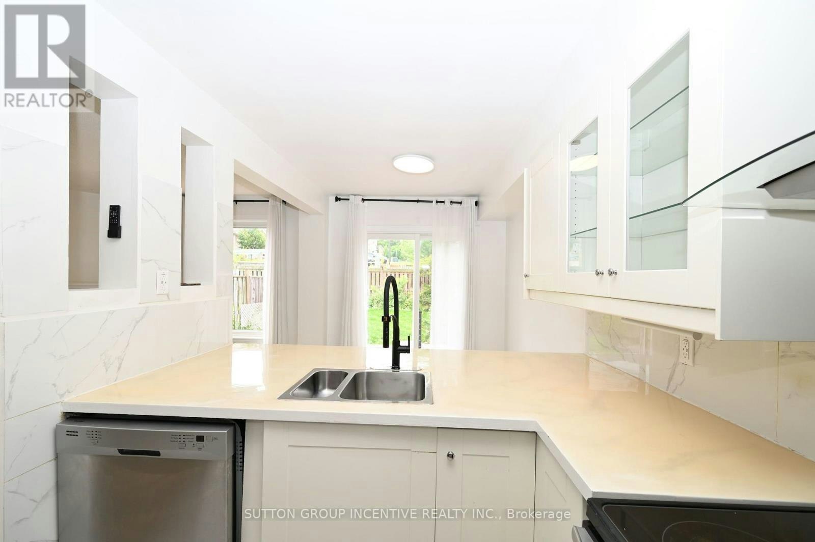 233 Stanley Street, Barrie, ON, L4M 6X9 - 11