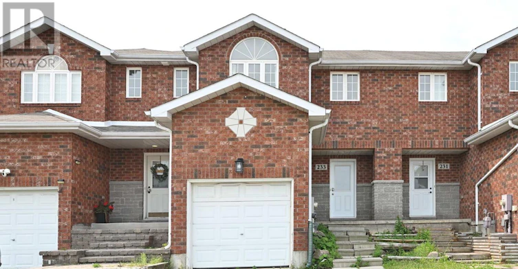 233 Stanley Street, Barrie, ON, L4M 6X9