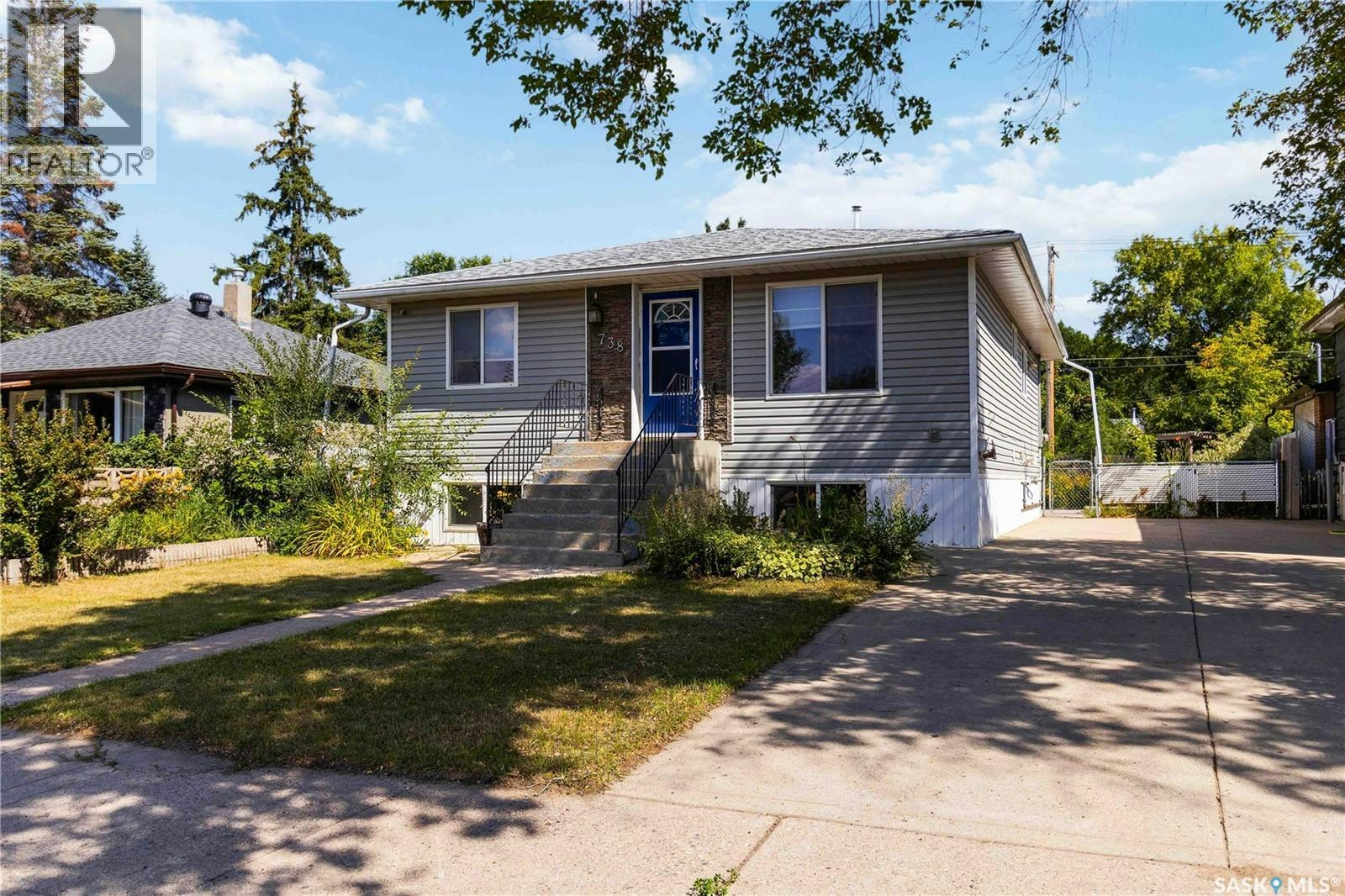 738 Weldon Avenue, Saskatoon, SK, S7M 2V2